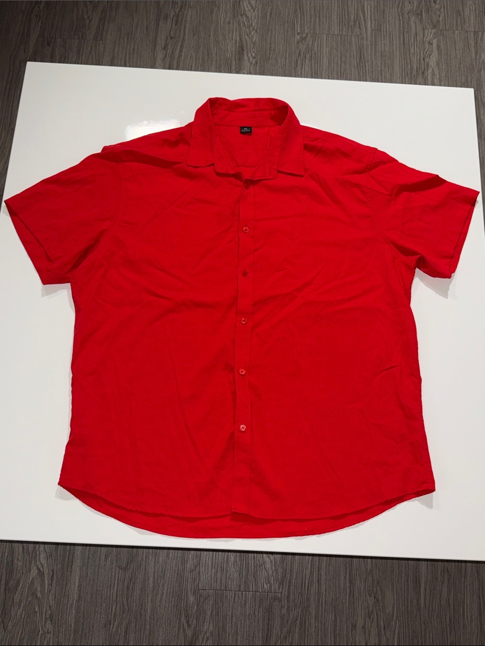 Classic Short-Sleeve Button-Down Shirt — Red
